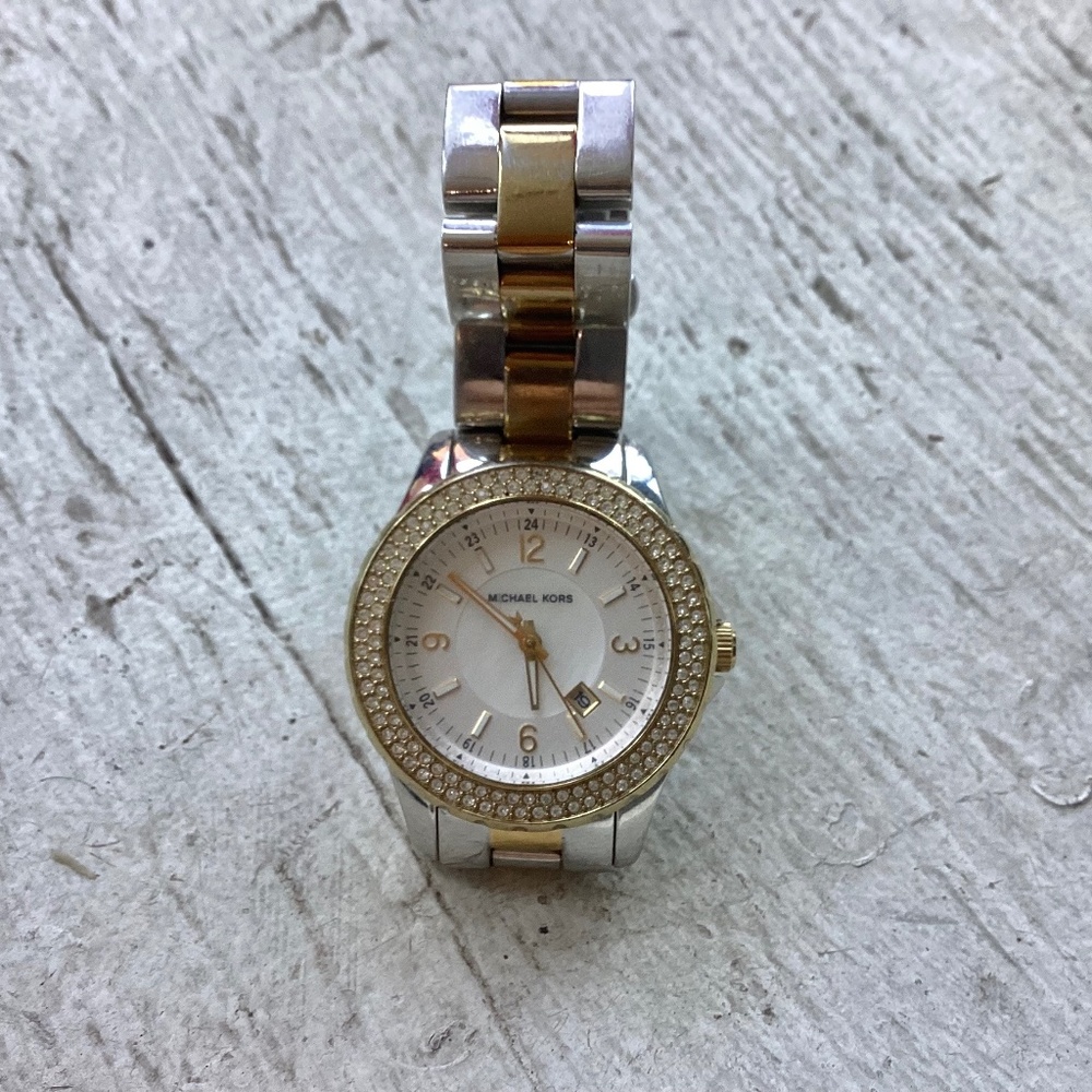 MICHAEL KORS silver watch stainless steel